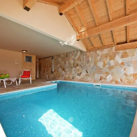 アパート Spacious W Pool *